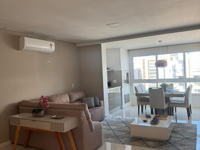 Apartamento com 205m² 3 quartos e 1 banheiro, à venda, no bairro Gleba Palhano em Londrina