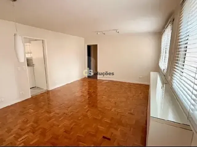 Apartamento 3 quartos e 2 banheiros, à venda, no bairro Moema em São Paulo