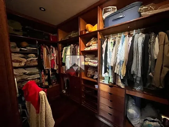 Apartamento com 240m² 4 quartos e 3 banheiros, à venda, no bairro Ingá em Niterói