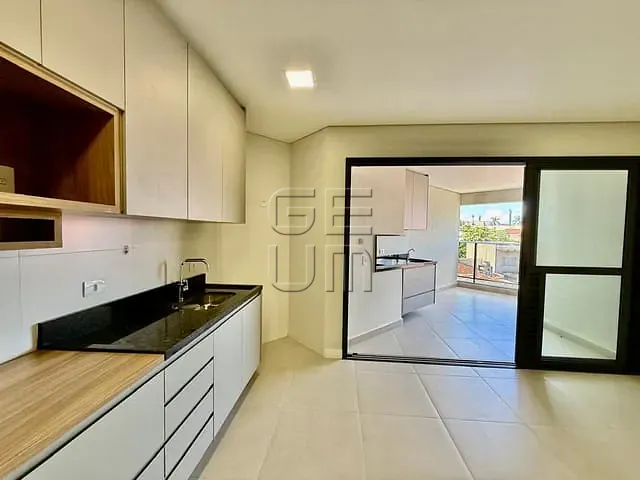 Apartamento 3 quartos e 2 banheiros, à venda, no bairro Centro em Londrina