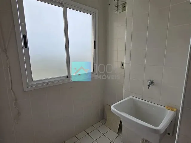 Apartamento 2 quartos e 2 banheiros, para alugar, no bairro Jardim das Colinas em São José dos Campos