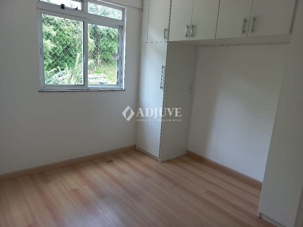 Apartamento à venda com 2 quartos, 74m² - Foto 3