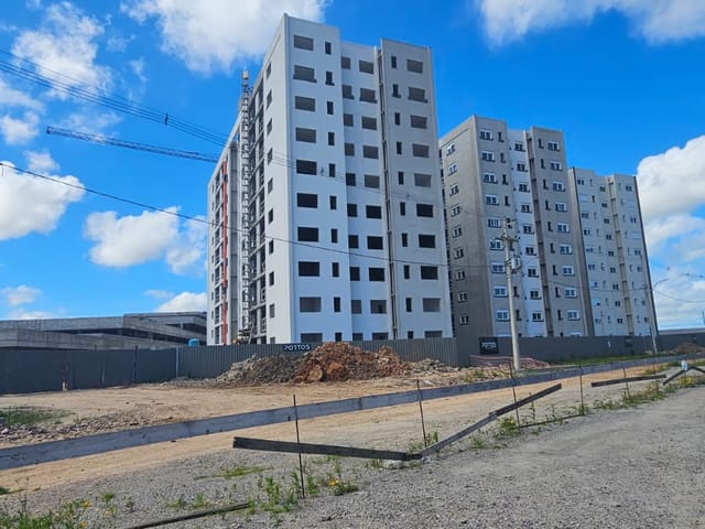 Apartamento com 60m² 2 quartos e 2 banheiros, à venda, no bairro São Gonçalo em Pelotas
