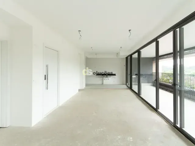 Apartamento 3 quartos e 4 banheiros, à venda, no bairro Vila Nova Conceição em São Paulo