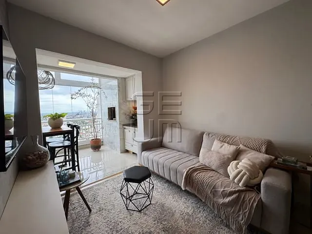 Apartamento com 117m² 3 quartos e 2 banheiros, à venda, no bairro Centro em Londrina