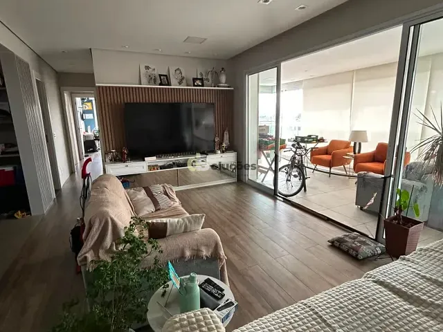 Apartamento 4 quartos e 5 banheiros, para alugar, no bairro Vila Anastácio em São Paulo
