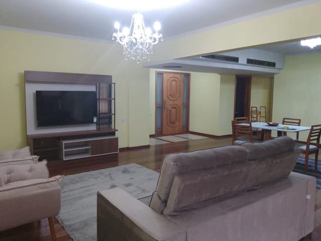 Foto do Apartamento - Apartamento à venda, Centro, Pelotas, RS, com 4 dormitórios (1 suíte), 3 salas, 4 vagas, 250 m² de área útil, elevador privativo, sacada com Skin Glass | UP Imóveis