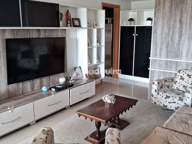 Apartamento 2 quartos e 2 banheiros, à venda, no bairro Orfãs em Ponta Grossa