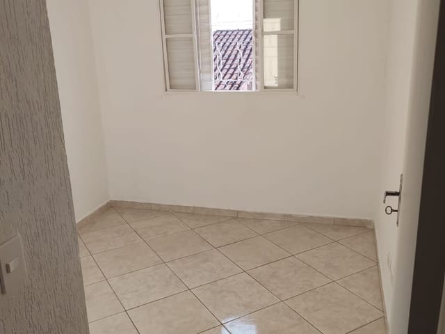 Apartamento com 68m² 3 quartos e 1 banheiro, à venda, no bairro Piracangaguá (Jardim dos Pássaros) em Taubaté