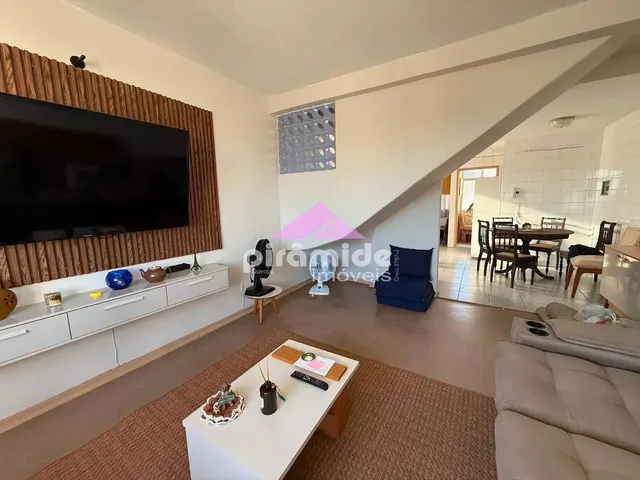 Apartamento com 10m² 2 quartos e 3 banheiros, para alugar, no bairro Centro em Caraguatatuba