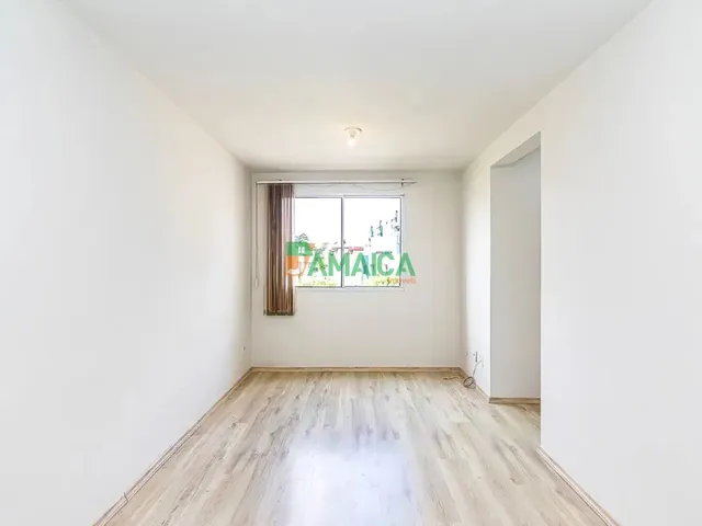 Apartamento 2 quartos e 1 banheiro, para alugar, no bairro SANTA QUITERIA em Curitiba