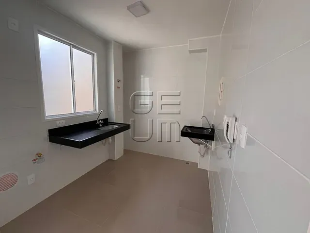 Apartamento com 51m² 2 quartos e 1 banheiro, à venda, no bairro Cidade Industrial 2 em Londrina