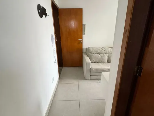 Apartamento 1 quarto e 1 banheiro, para alugar, no bairro Jardim Santa Rita em Maringá