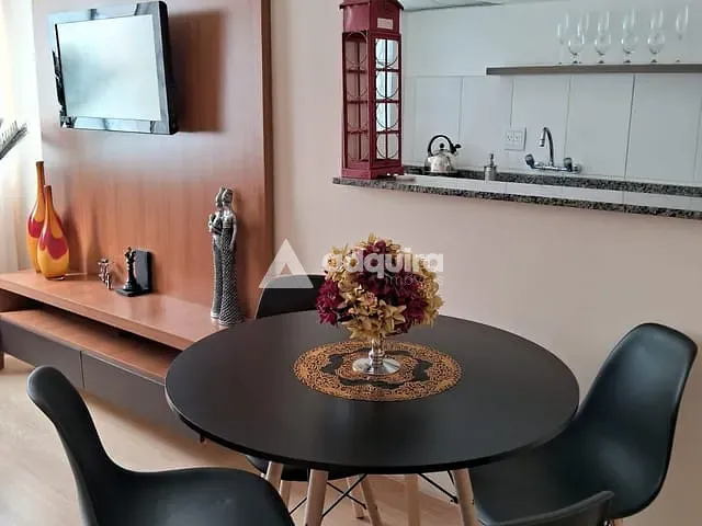 Apartamento 2 quartos e 2 banheiros, à venda, no bairro Novo Mundo em Curitiba
