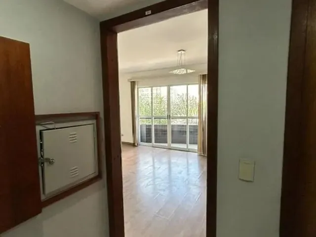 Apartamento 3 quartos e 2 banheiros, para alugar, no bairro Alto da Glória em Curitiba