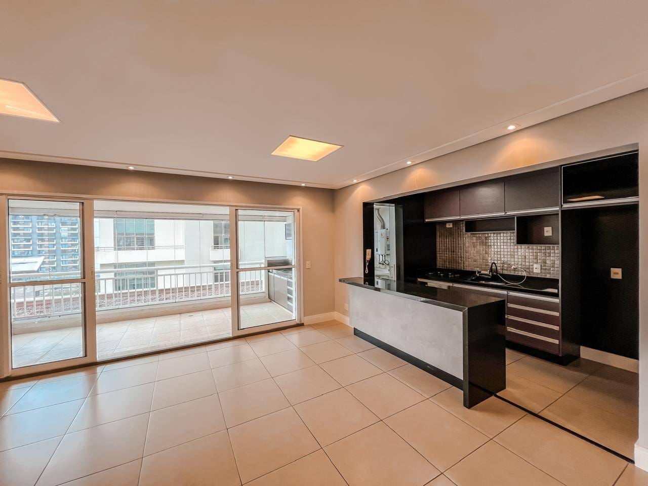 Apartamento em Cidade Monções — foto 1