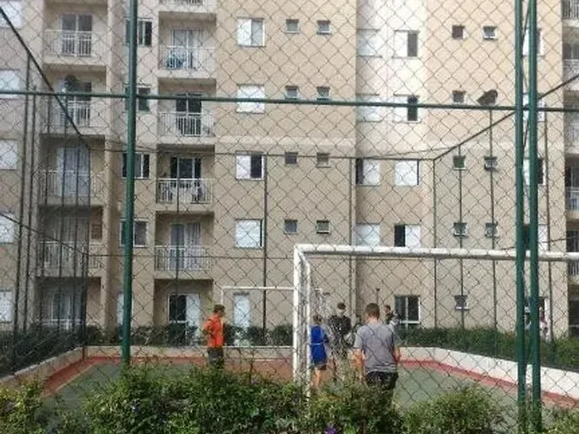 Apartamento 2 quartos e 1 banheiro, para alugar, no bairro Tingui em Curitiba