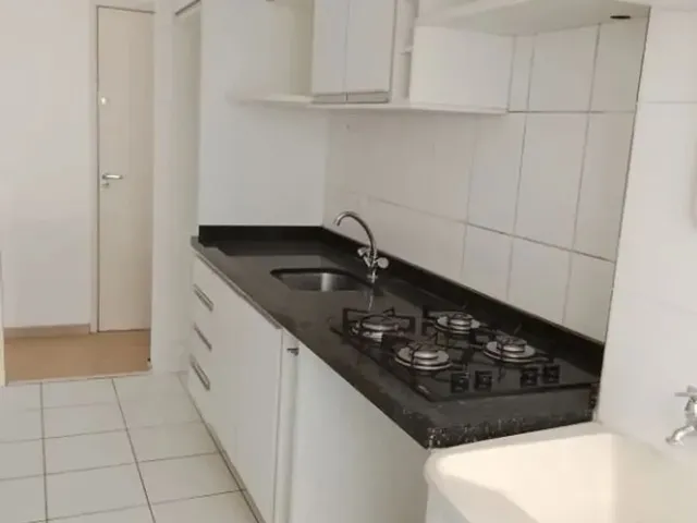 Apartamento 2 quartos e 1 banheiro, para alugar, no bairro Tingui em Curitiba