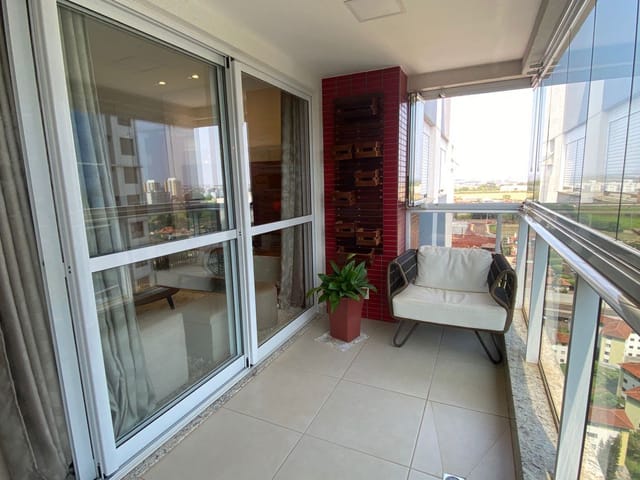 Apartamento com 178m² 3 quartos e 2 banheiros, à venda, no bairro Gleba Palhano em Londrina