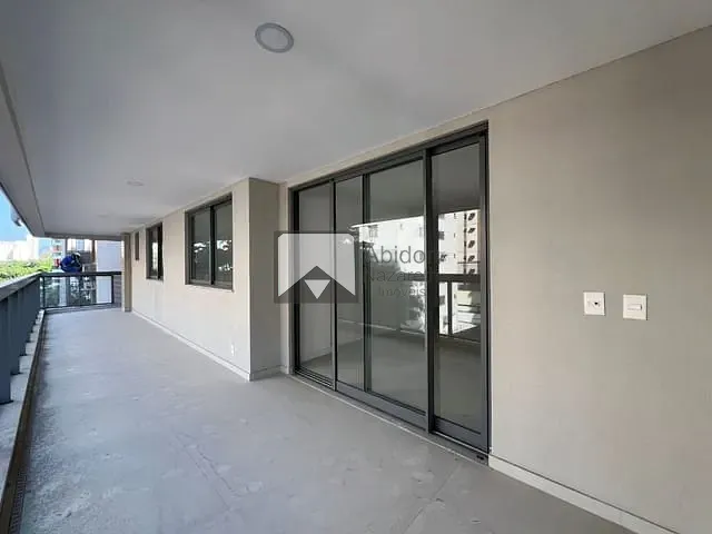 Apartamento com 160m² 4 quartos e 1 banheiro, à venda, no bairro Icaraí em Niterói