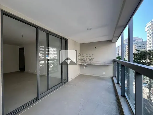 Apartamento com 160m² 4 quartos e 1 banheiro, à venda, no bairro Icaraí em Niterói