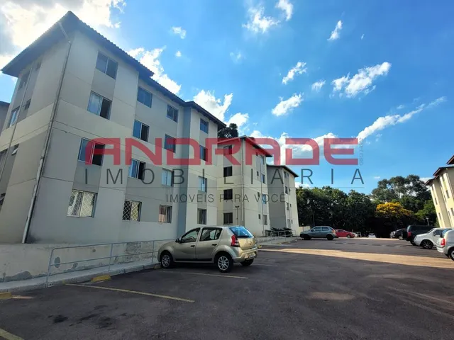 Apartamento 2 quartos e 1 banheiro, para alugar, no bairro Santa Cândida em Curitiba