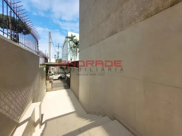 Apartamento 3 quartos e 4 banheiros, para alugar, no bairro Água Verde em Curitiba