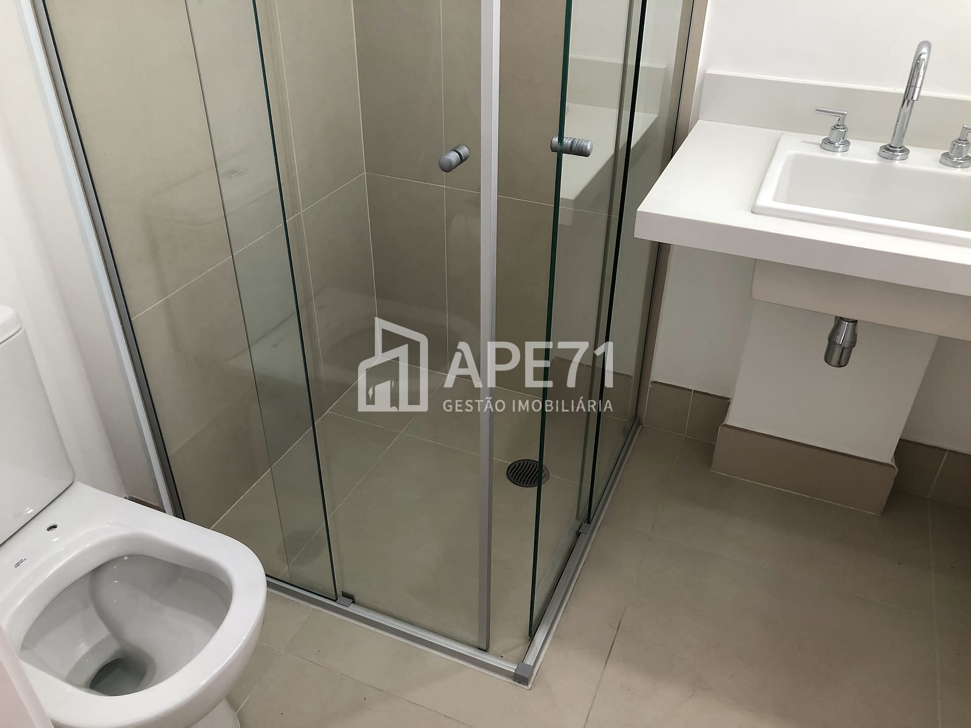 Apartamento à venda com 3 quartos, 135m² - Foto 35