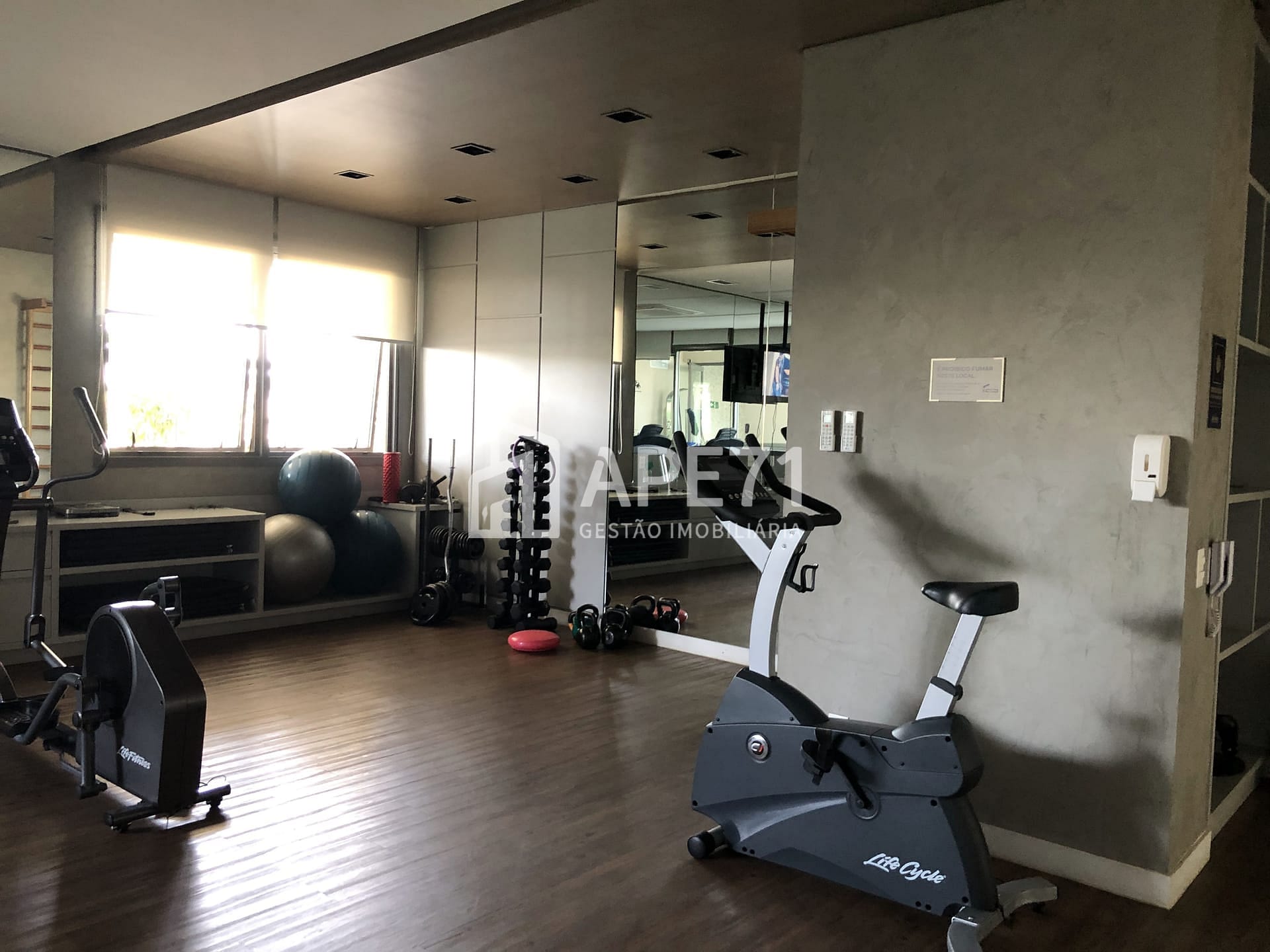 Apartamento à venda com 3 quartos, 135m² - Foto 44