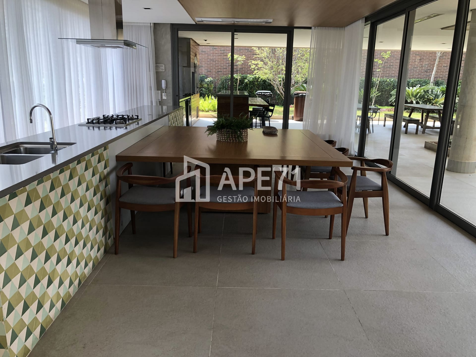 Apartamento à venda com 3 quartos, 135m² - Foto 47