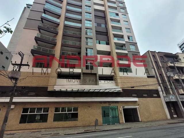 Apartamento 2 quartos e 1 banheiro, para alugar, no bairro Centro em Curitiba