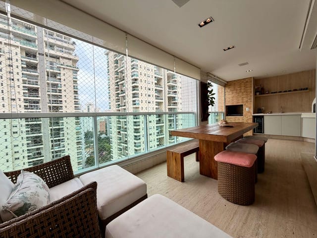 Apartamento 3 quartos e 5 banheiros, à venda, no bairro Campo Belo em São Paulo