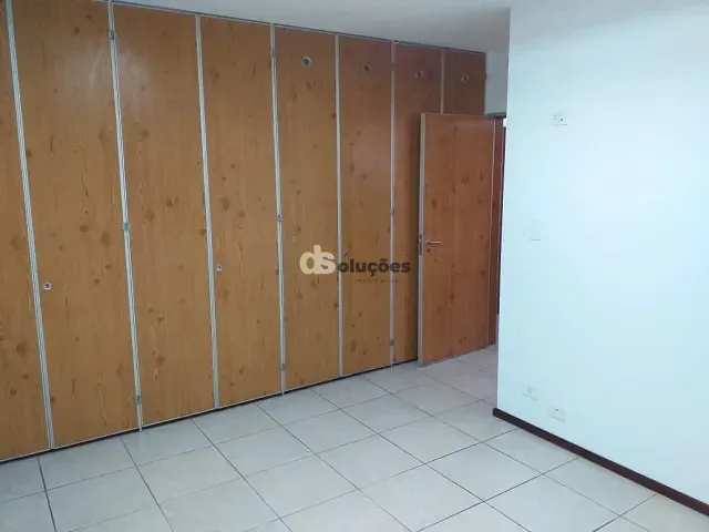 Apartamento 3 quartos e 4 banheiros, à venda ou para alugar, no bairro Cerqueira César em São Paulo