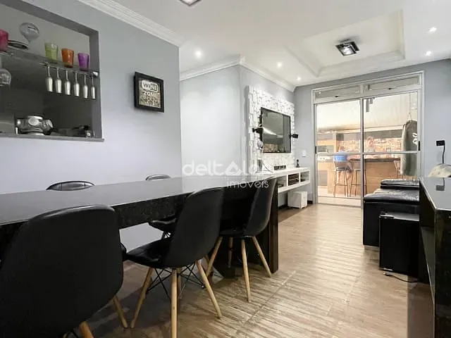 Apartamento com 130m² 3 quartos e 2 banheiros, à venda, no bairro Candelária em Belo Horizonte