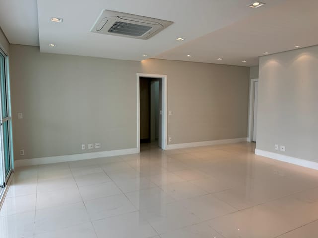 Apartamento com 262m² 3 quartos e 5 banheiros, para alugar, no bairro Gleba Palhano em Londrina