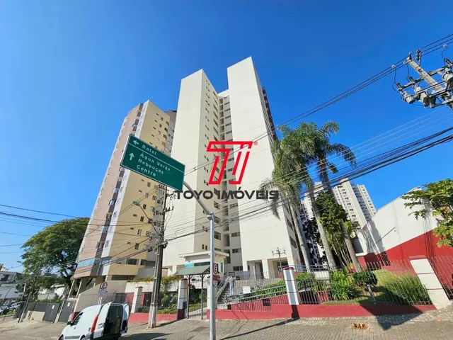 Apartamento 2 quartos e 2 banheiros, para alugar, no bairro Portão em Curitiba