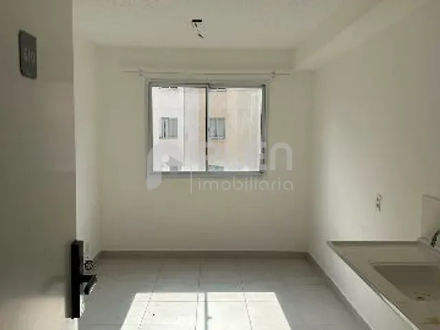 Apartamento 2 quartos e 1 banheiro, à venda, no bairro Piqueri em Rua José Peres Campelo