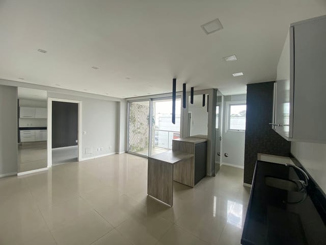 Apartamento 1 quarto e 1 banheiro, à venda, no bairro Três Vendas em Pelotas