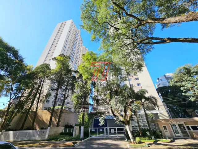 Apartamento 2 quartos e 2 banheiros, para alugar, no bairro Portão em Curitiba