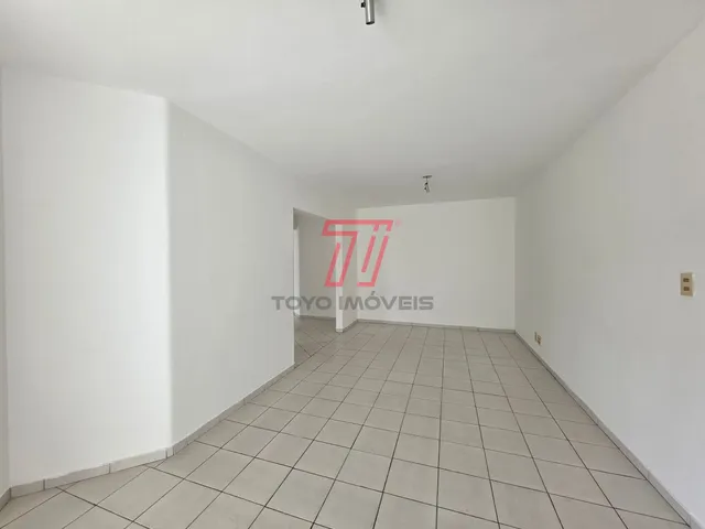Apartamento 3 quartos e 1 banheiro, para alugar, no bairro Portão em Curitiba