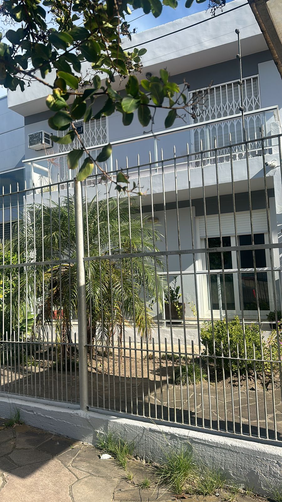 Apartamento mobiliado à venda, Edifício Mario Quintana, Pelotas, RS, 3 quartos, 1 suíte, 2 vagas, 110 m², com churrasqueira, ar-condicionado