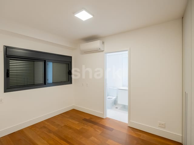 Apartamento 3 quartos e 4 banheiros, para alugar, no bairro Vila Nova Conceição em São Paulo
