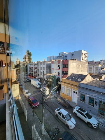 Apartamento com 122m² 3 quartos e 2 banheiros, à venda, no bairro Centro em Pelotas