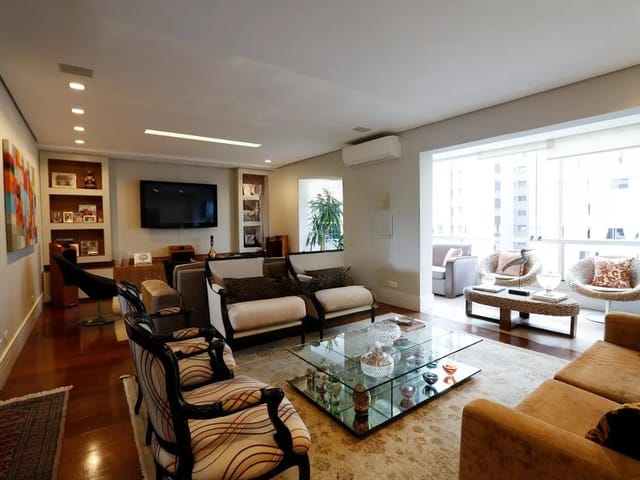 Apartamento com 208m² 4 quartos e 5 banheiros, à venda ou para alugar, no bairro Indianópolis em São Paulo