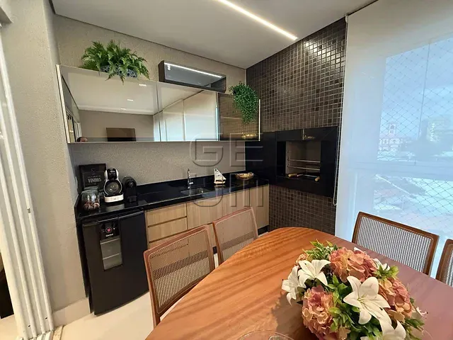 Apartamento 3 quartos e 5 banheiros, à venda, no bairro Centro em Cambé