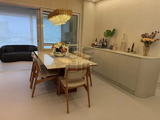 Apartamento 3 quartos e 5 banheiros, à venda, no bairro Centro em Cambé