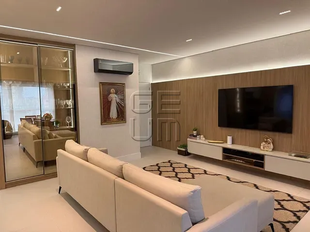 Apartamento 3 quartos e 5 banheiros, à venda, no bairro Centro em Cambé