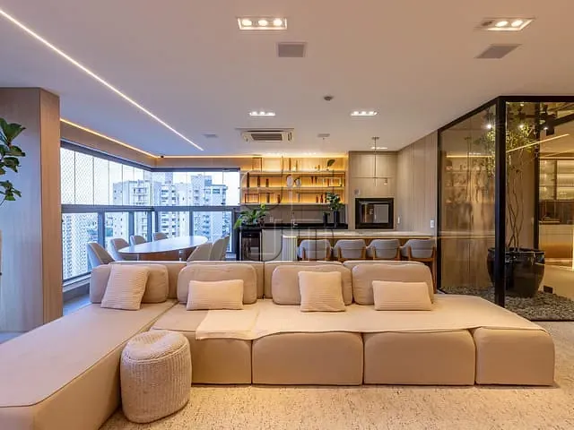 Apartamento 3 quartos e 5 banheiros, à venda, no bairro Santa Rosa em Londrina