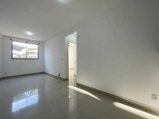 Foto do Apartamento - Apartamento com 02 quartos, armários planejados, uma vaga coberta e lazer com piscina, Planalto, Belo Horizonte, MG | Deltalar Imóveis