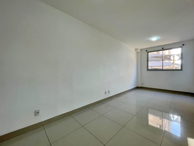 Foto do Apartamento - Apartamento com 02 quartos, armários planejados, uma vaga coberta e lazer com piscina, Planalto, Belo Horizonte, MG | Deltalar Imóveis